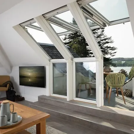 The Sanctuary With Stunning Lake Views * Bowness-on-Windermere